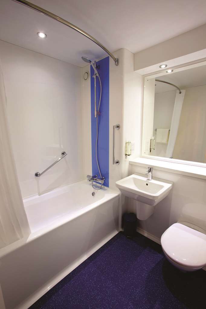 Travelodge Walton On Thames Quarto foto
