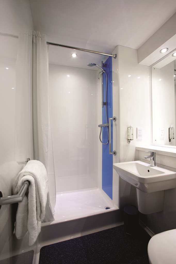 Travelodge Walton On Thames Quarto foto